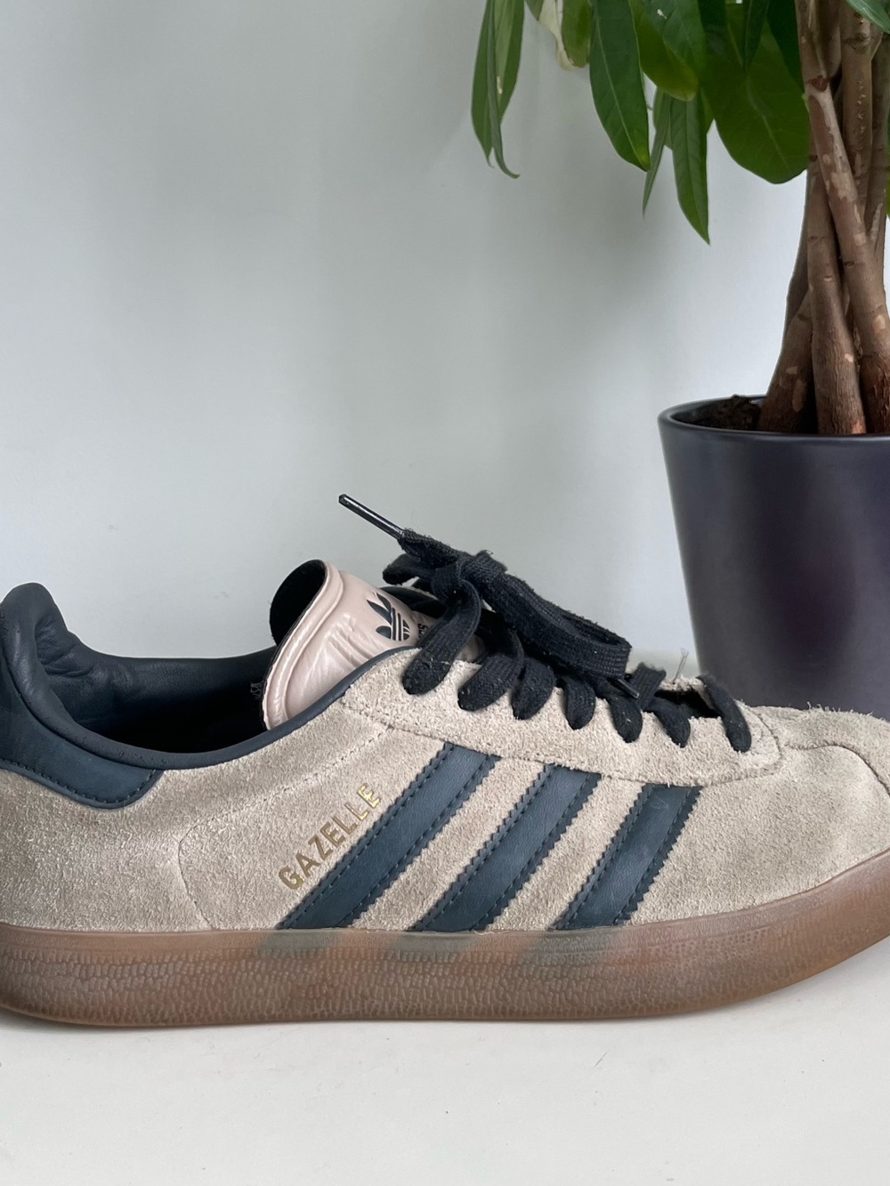 Men Size 9 adidas Gazelle Wonder Taupe Night Indigo Shoes